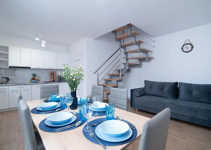 Cala Naprzod Jastrzębia Góra